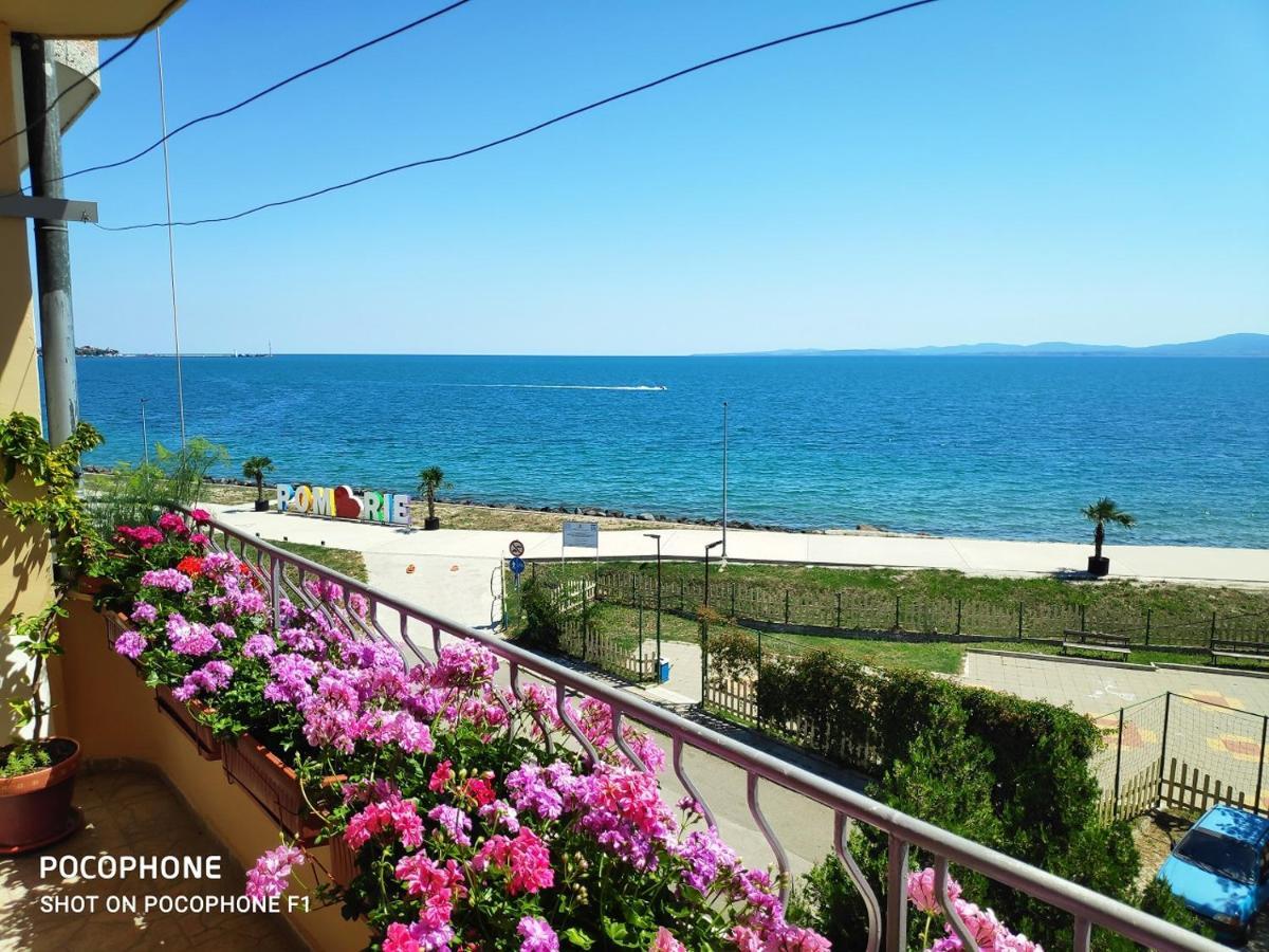 Homestay Kostadinov Pomorie Kültér fotó