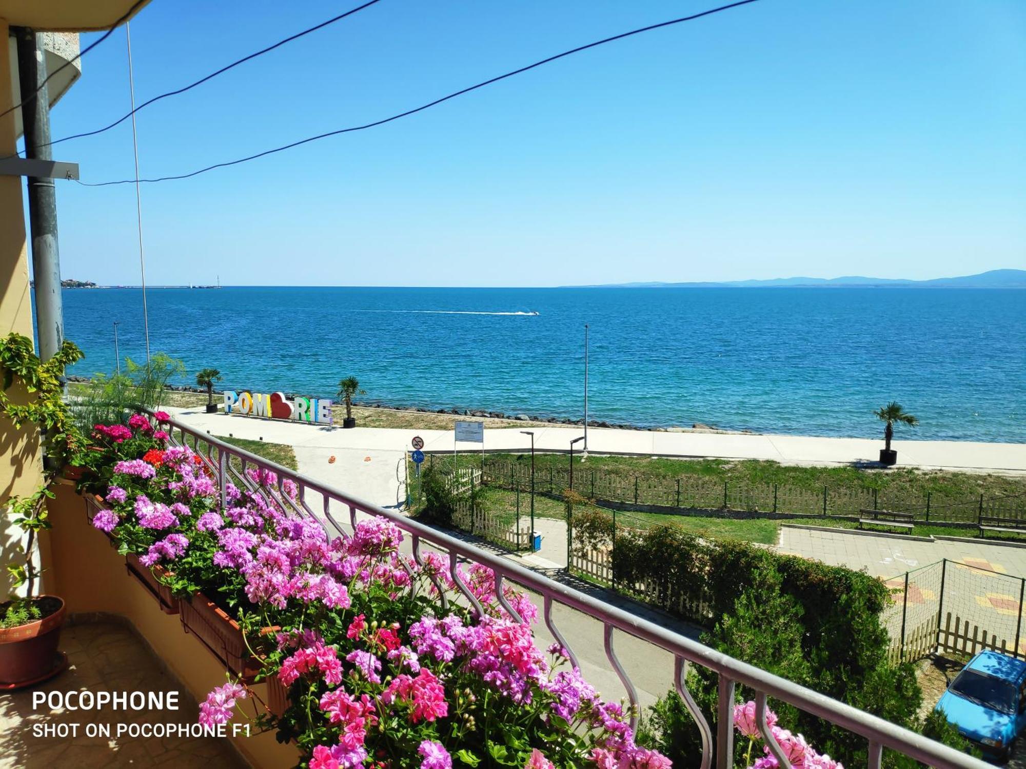Homestay Kostadinov Pomorie Kültér fotó