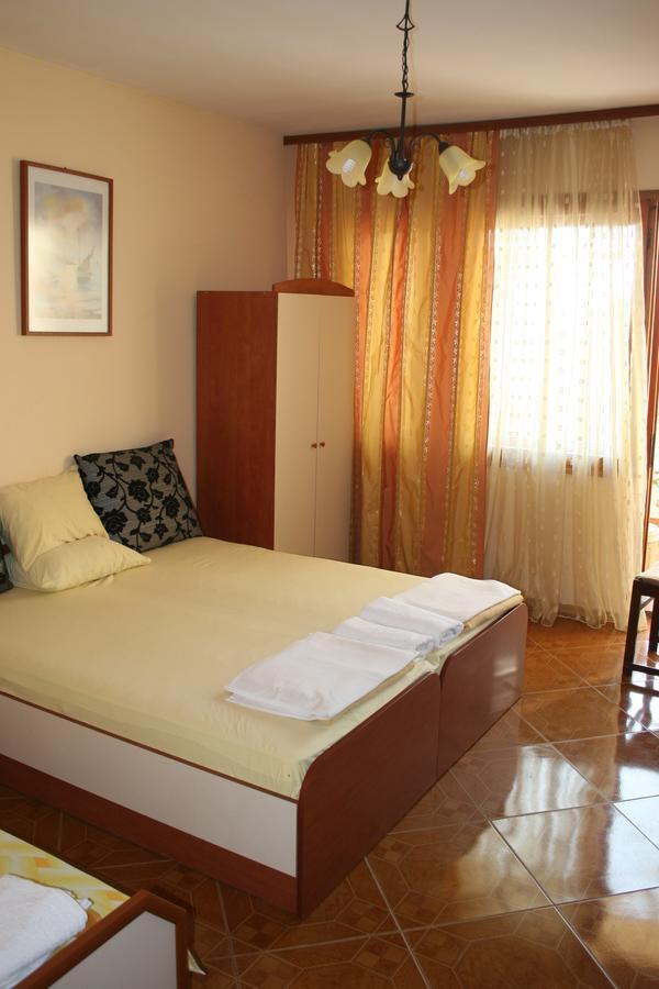 Homestay Kostadinov Pomorie Kültér fotó